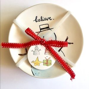 Rae Dunn holiday dessert plates set of (4).